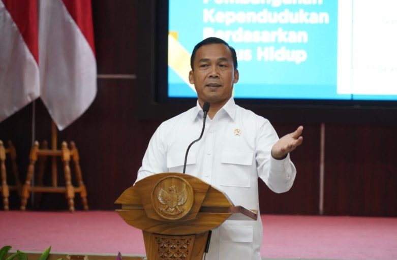 Bonus Demografi dan Tantangan SDM Menuju Indonesia Emas 2045